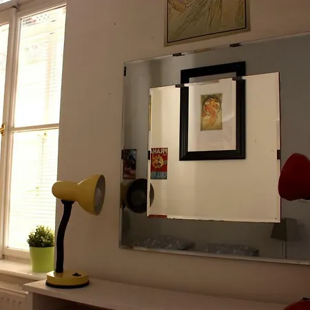 Spacious Charles Bridge Apt In The Heart Of Апартаменты *