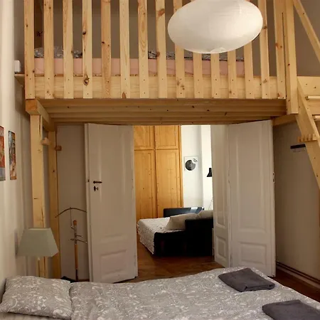Spacious Charles Bridge Apt In The Heart Of 아파트 *