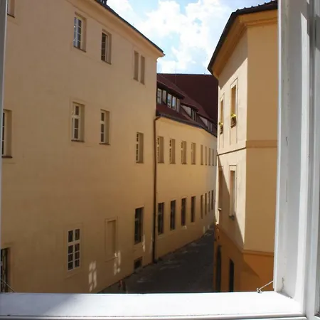 Spacious Charles Bridge Apt In The Heart Of Διαμέρισμα *